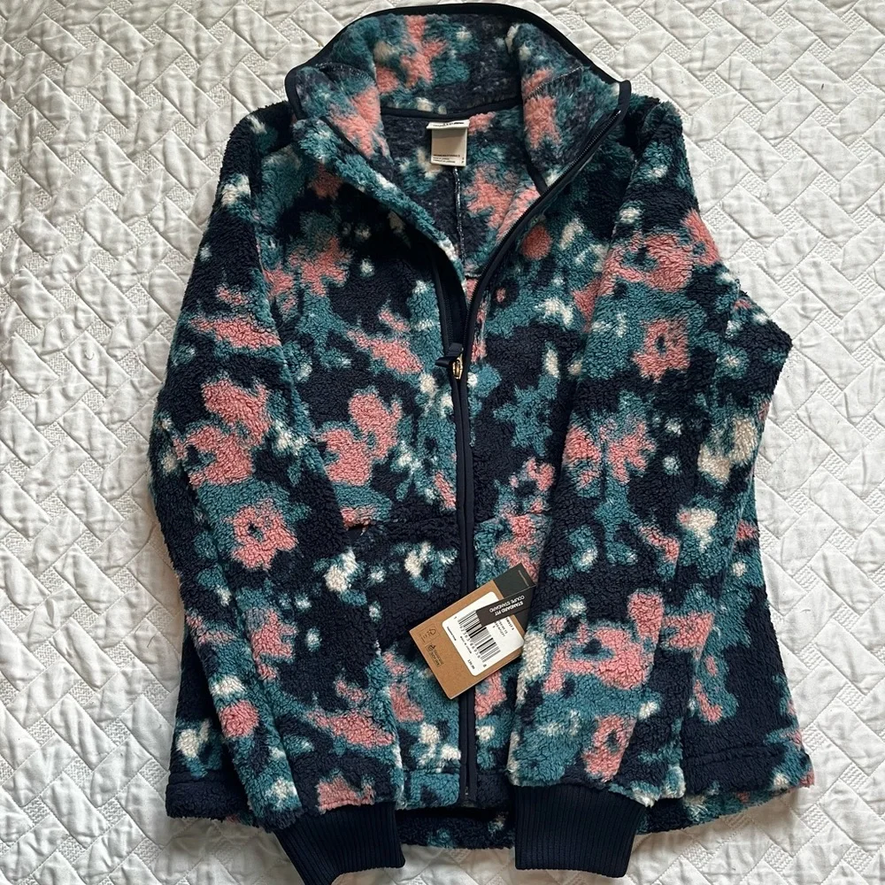 Women’s small North face sherpa jacket. NWT. Flawless. - Picture 1 of 3